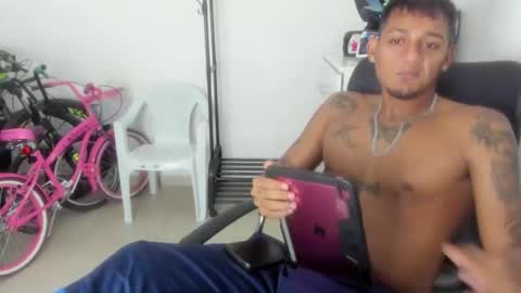 slim_master12 online show from June 6, 7:20 pm