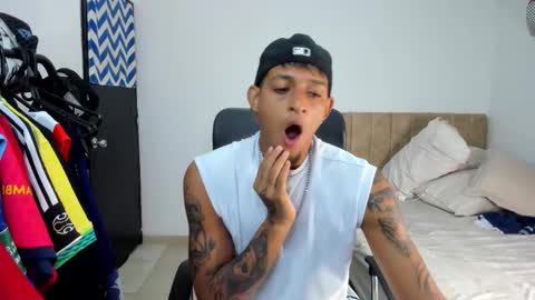 slim_master12 online show from December 20, 6:53 am