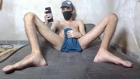Snapshot of slimdestroyer chatting on February 19, 4:00 pm slimdestroyer online show from February 19, 4:00 pm