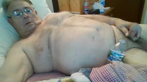 slippery_duck online show from April 28, 4:44 pm