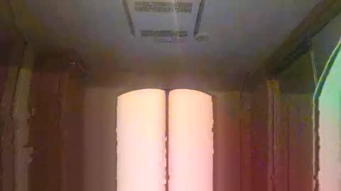 sluttyaust online show from December 1, 6:33 pm