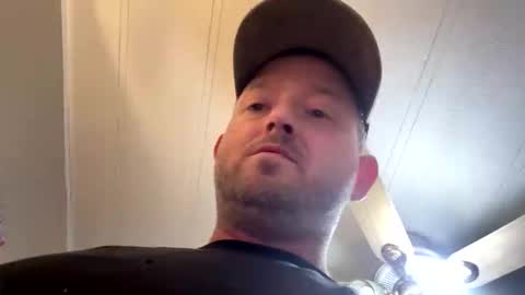 smokeymt420 online show from November 30, 11:07 pm