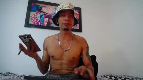 Snapshot of smooke_skinny chatting on September 11, 7:02 pm Daniel Aston online show from September 11, 7:02 pm