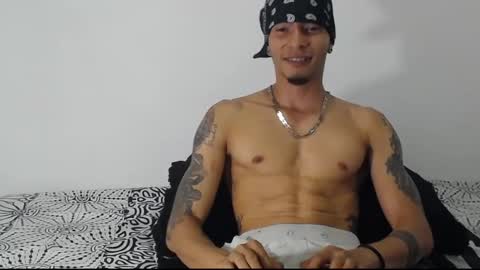 Snapshot of smooke_skinny chatting on October 15, 7:21 pm Daniel Aston online show from October 15, 7:21 pm