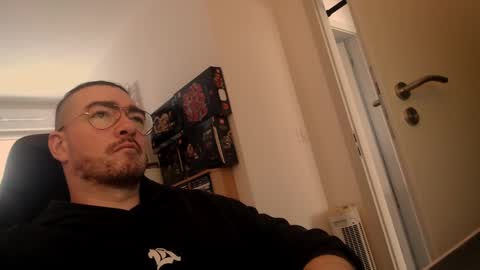 AllDayIDream online show from January 11, 1:43 pm