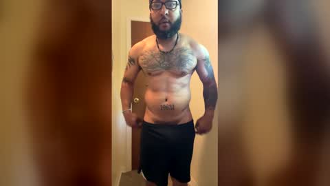 Smoothnutz83 online show from May 1, 11:57 am
