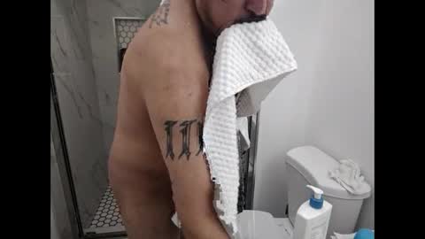 Snapshot of snizniz chatting on December 16, 11:07 pm snizniz online show from December 16, 11:07 pm