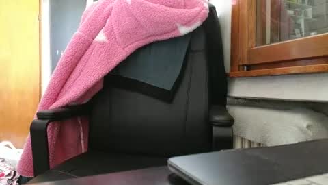 luca -   online show from February 7, 1:32 pm