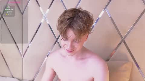 PAUL online show from February 6, 8:28 pm