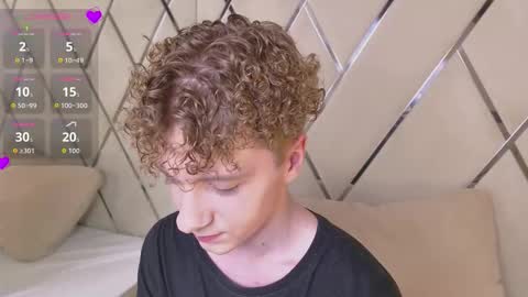 PAUL online show from March 12, 9:00 pm