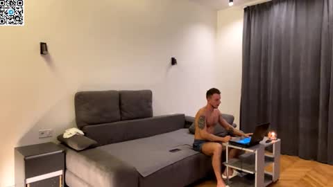 Snapshot of speed_god chatting on September 27, 9:12 pm Alex online show from September 27, 9:12 pm