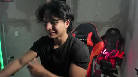 spideychill online show from April 23, 2:27 am