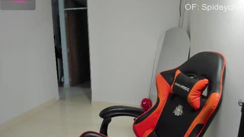 spideychill online show from June 19, 11:31 pm