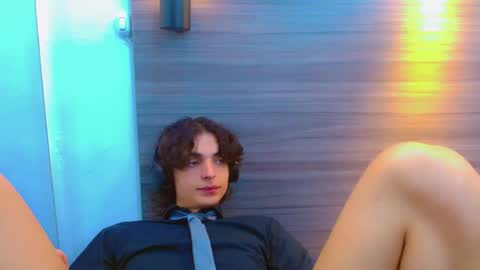 ethan online show from April 22, 1:16 pm