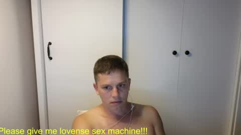 st1vemaster01 online show from July 28, 2:13 pm