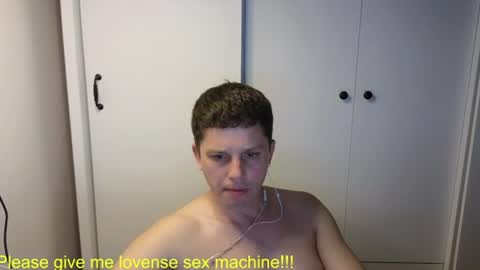 st1vemaster01 online show from July 2, 1:39 pm