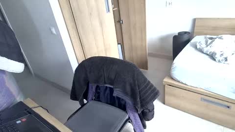 St Amor online show from January 2, 11:09 am