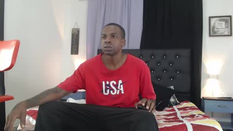 Snapshot of stanley_black chatting on October 6, 12:32 pm Stanley Black online show from October 6, 12:32 pm