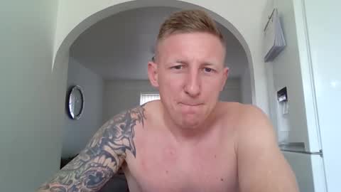 stanleyyyy26 online show from February 25, 11:44 am