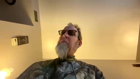 steel259373 online show from November 28, 5:48 pm