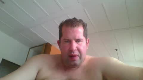 Snapshot of steki038434 chatting on January 11, 8:43 am steki038434 online show from January 11, 8:43 am