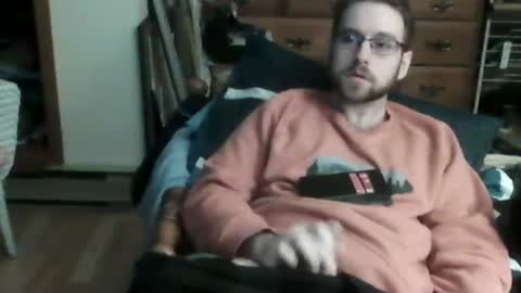 Snapshot of sterben13v chatting on December 23, 4:06 pm Ian23602 online show from December 23, 4:06 pm
