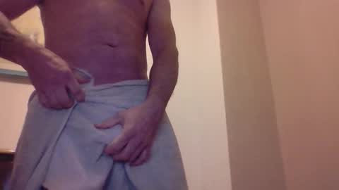 Snapshot of steve897819 chatting on September 23, 10:42 pm steve897819 online show from September 23, 10:42 pm