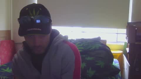 Snapshot of steveaussie chatting on October 9, 2:05 am Australian420 online show from October 9, 2:05 am