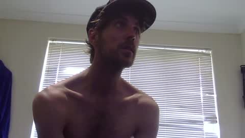 Snapshot of steveaussie chatting on January 9, 1:29 am Australian420 online show from January 9, 1:29 am