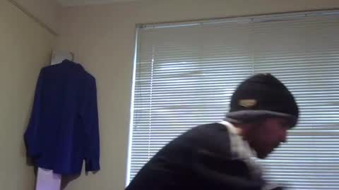 Snapshot of steveaussie chatting on January 5, 9:36 pm Australian420 online show from January 5, 9:36 pm