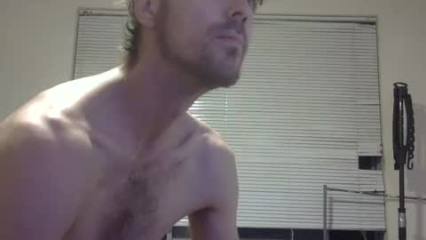 Snapshot of steveaussie chatting on December 15, 12:38 pm Australian420 online show from December 15, 12:38 pm
