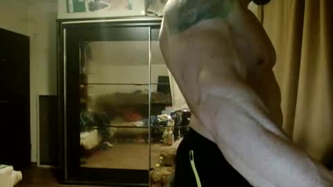 Snapshot of stevebulkzor chatting on October 1, 11:08 pm Steve Oakenshield son of John son of Vasyl online show from October 1, 11:08 pm