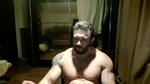 Snapshot of stevebulkzor chatting on October 17, 12:36 am Steve Oakenshield son of John son of Vasyl online show from October 17, 12:36 am