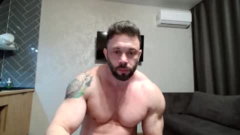 Snapshot of stevebulkzor chatting on September 18, 12:45 am Steve Oakenshield son of John son of Vasyl online show from September 18, 12:45 am