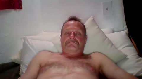 steven626708 online show from March 14, 6:09 am