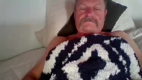 steven626708 online show from April 23, 1:57 pm