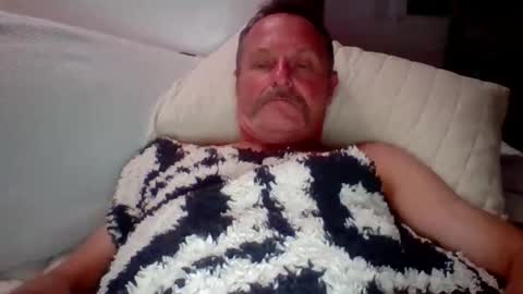 steven626708 online show from April 20, 5:32 am