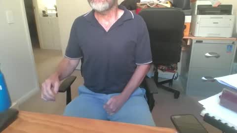 SteveTheTigerr online show from February 2, 4:11 am