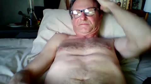 Snapshot of steviehard7 chatting on January 7, 3:33 pm steviehard7 online show from January 7, 3:33 pm