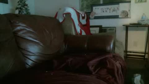 stickey online show from February 10, 4:28 am