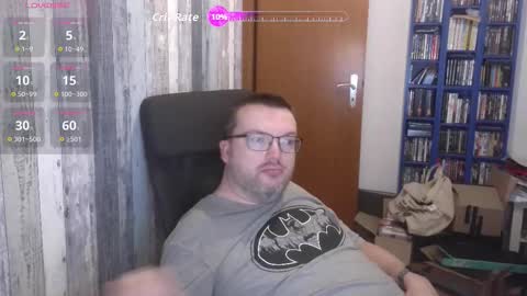 Snapshot of still_alive1985 chatting on October 4, 7:57 am Oliver online show from October 4, 7:57 am