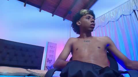 Stiven  online show from December 1, 8:01 pm