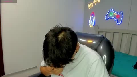 Stiwen online show from November 7, 4:43 pm