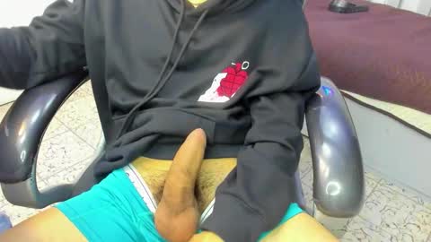 Snapshot of stiwentwink chatting on October 3, 3:17 pm Stiwen online show from October 3, 3:17 pm