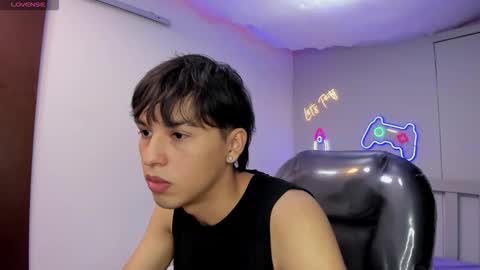 Snapshot of stiwentwink chatting on September 20, 2:39 pm Stiwen online show from September 20, 2:39 pm