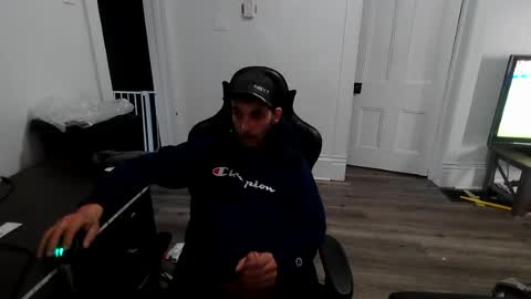 stonedpanda77 online show from June 24, 11:18 pm