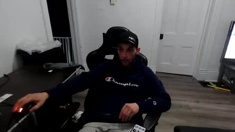 stonedpanda77 online show from June 22, 11:42 pm