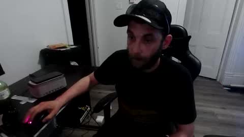 stonedpanda77 online show from June 10, 2:02 am