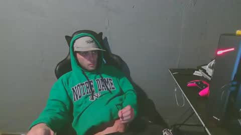 stonedpanda77 online show from January 27, 5:47 am