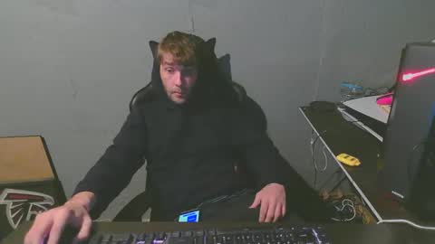 stonedpanda77 online show from December 29, 10:25 pm